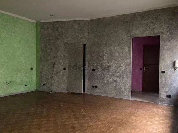 appartamento in vendita a Biella in zona Centro Città