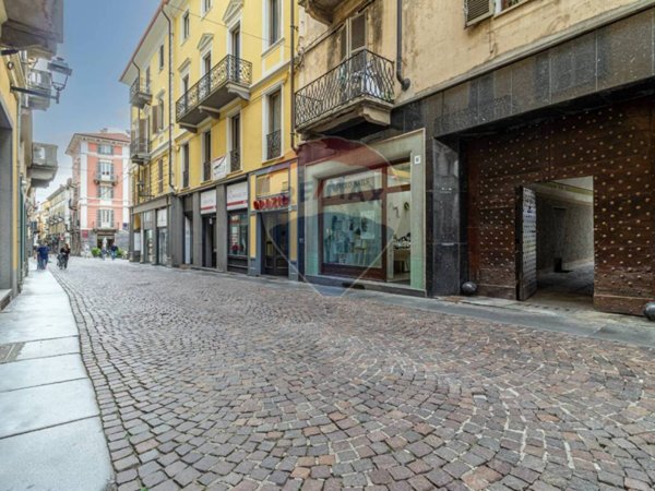 appartamento in vendita a Biella in zona Centro Città