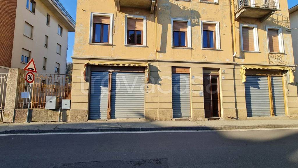 negozio in vendita a Biella in zona Chiavazza