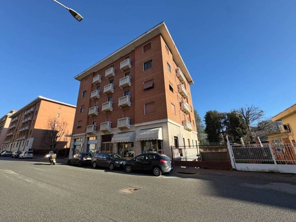 appartamento in vendita a Biella in zona Centro Città