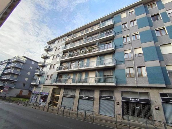 appartamento in vendita a Biella in zona Centro Città