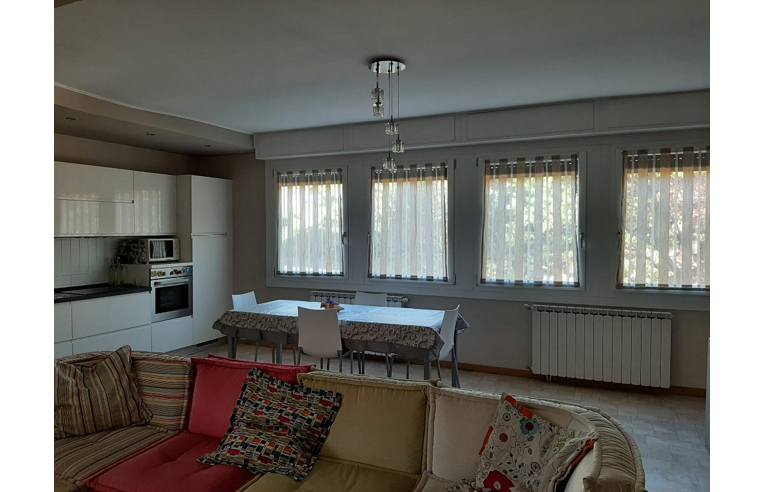 casa indipendente in vendita a Biella in zona Barazzetto