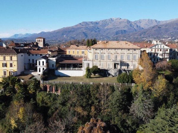 intera palazzina in vendita a Biella in zona Centro Città