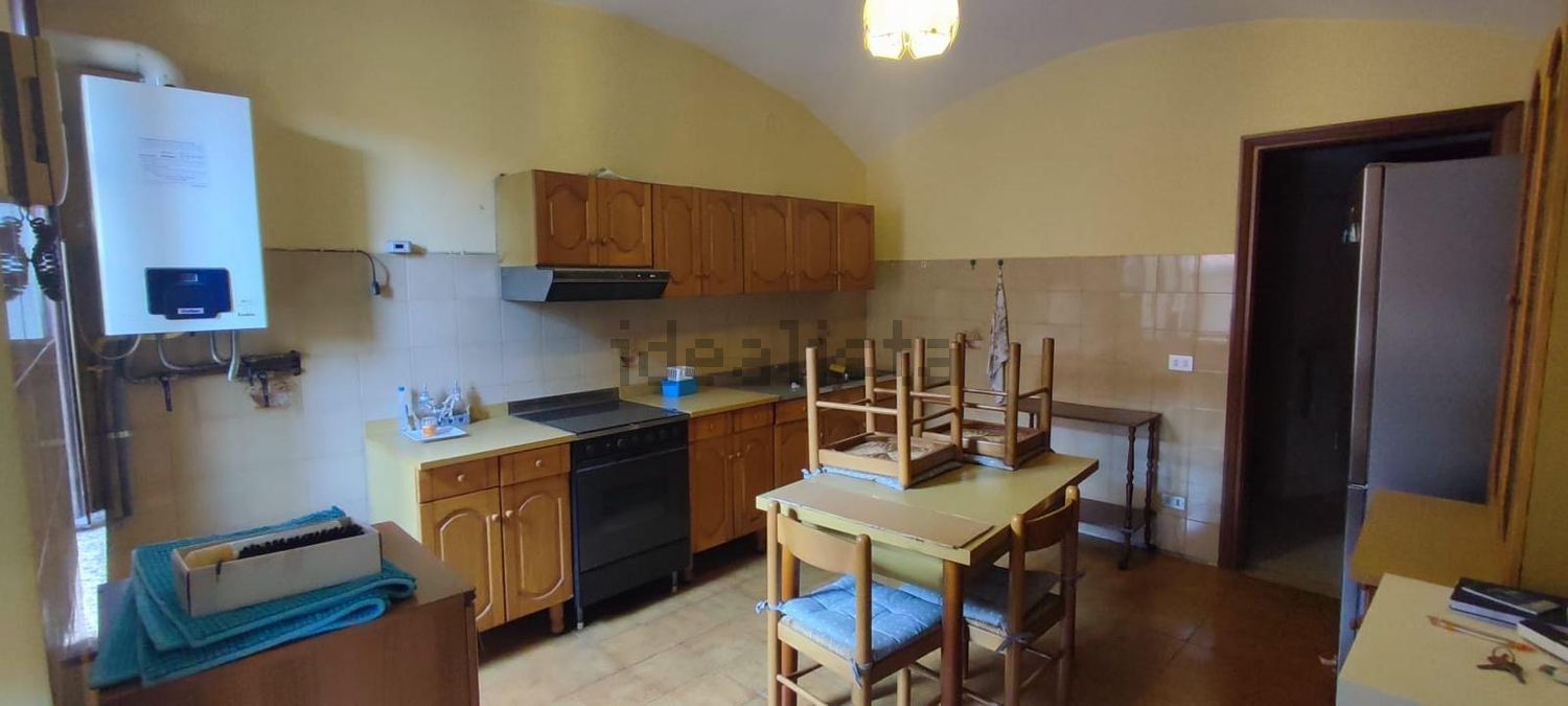 intera palazzina in vendita a Biella in zona Chiavazza
