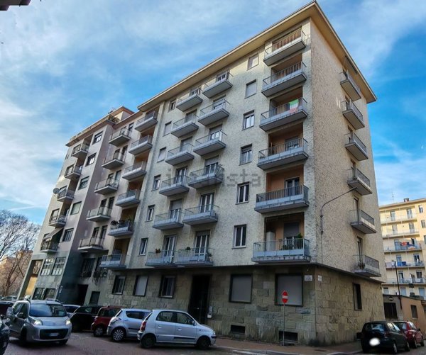 appartamento in vendita a Biella in zona Centro Città