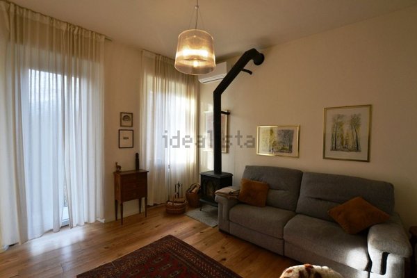 casa indipendente in vendita a Biella in zona Barazzetto