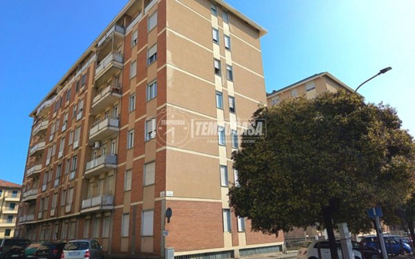 appartamento in vendita a Biella in zona Centro Città
