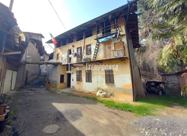 casa indipendente in vendita a Biella