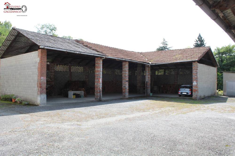 appartamento in vendita a Biella in zona Chiavazza