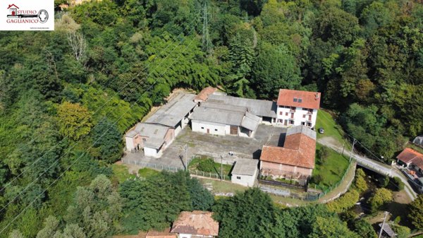 appartamento in vendita a Biella in zona Chiavazza