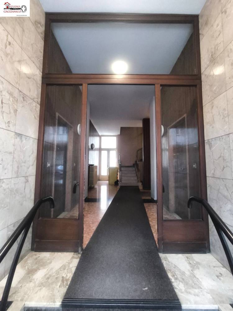 appartamento in vendita a Biella in zona Centro Città