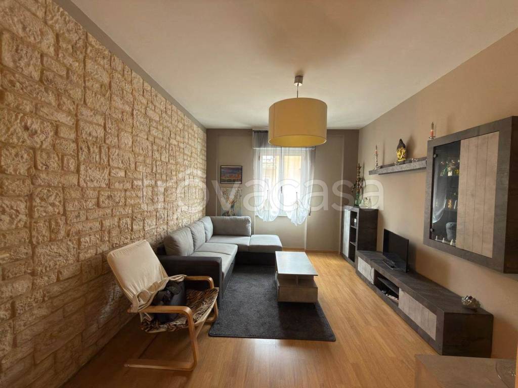 appartamento in vendita a Biella in zona Centro Città