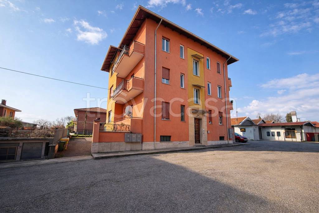 appartamento in vendita a Biella in zona Chiavazza