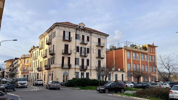 appartamento in vendita a Biella in zona Centro Città