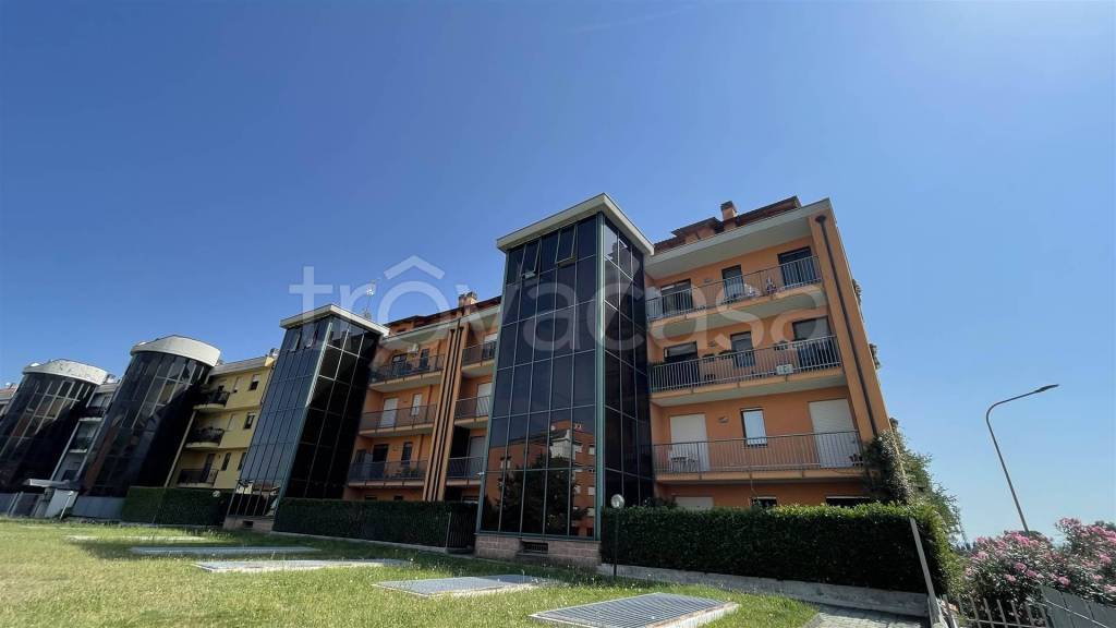 appartamento in vendita a Biella in zona Centro Città