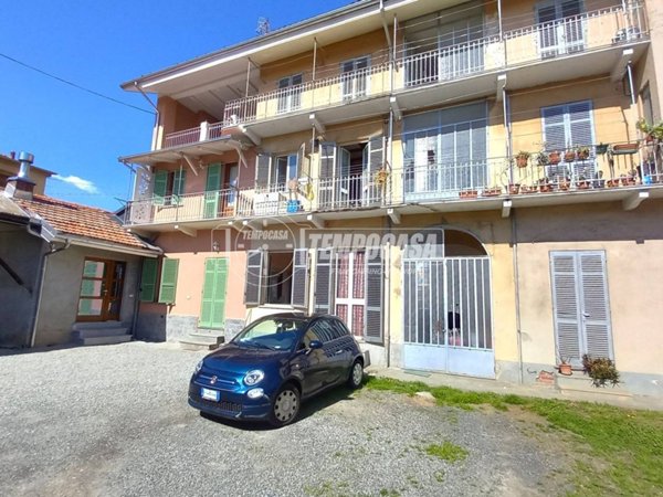 appartamento in vendita a Biella in zona Chiavazza