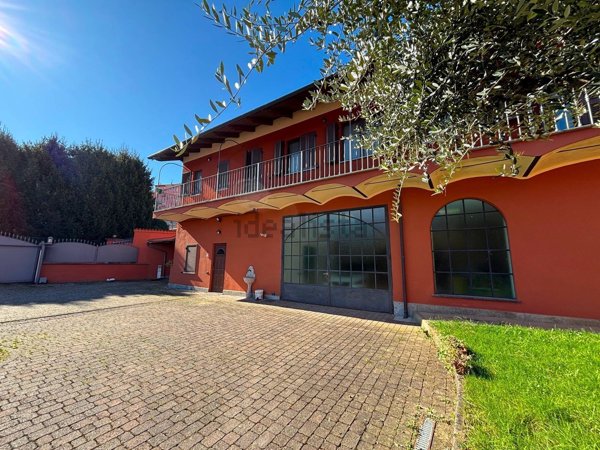 casa indipendente in vendita a Biella in zona Centro Città