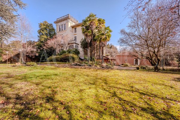 casa indipendente in vendita a Biella in zona Vandorno