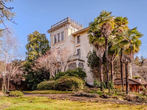 casa indipendente in vendita a Biella in zona Vandorno