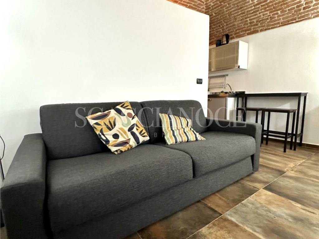 appartamento in vendita a Biella in zona Centro Città