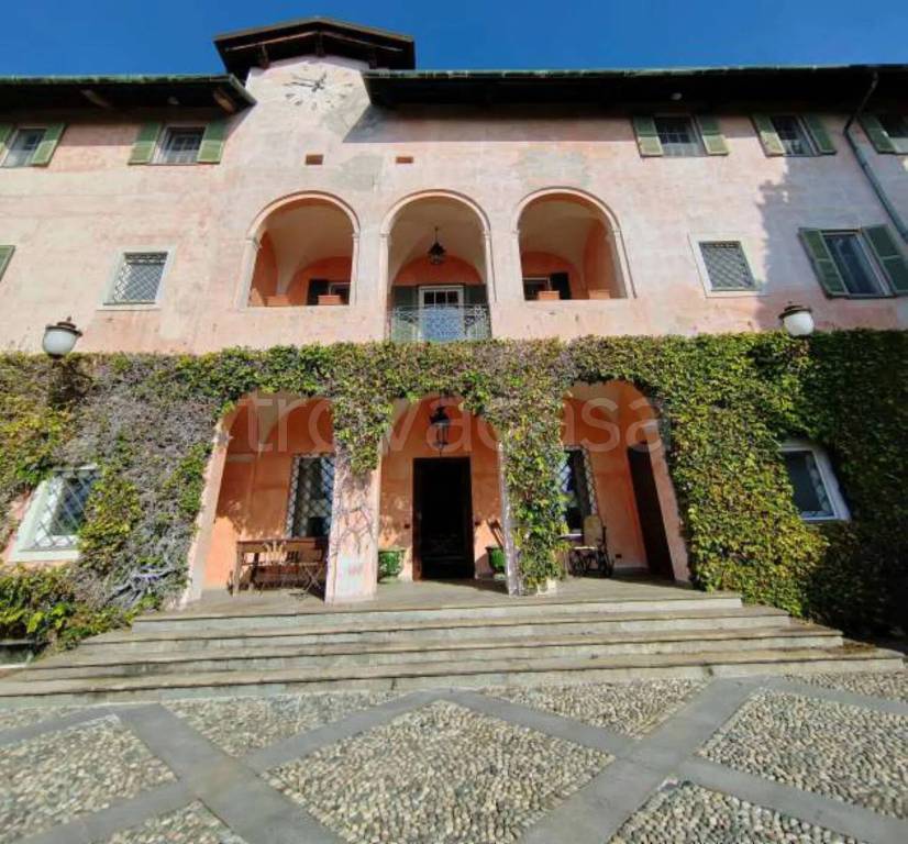 casa indipendente in vendita a Biella in zona Chiavazza