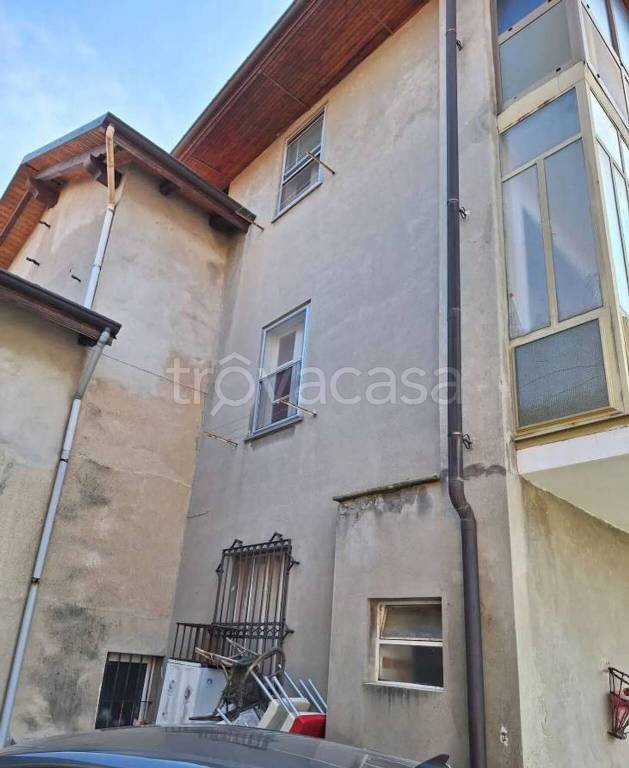 casa indipendente in vendita a Biella