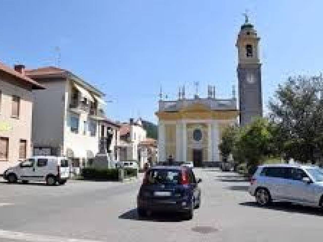 appartamento in vendita a Biella in zona Chiavazza