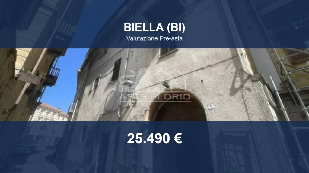 appartamento in vendita a Biella in zona Centro Città
