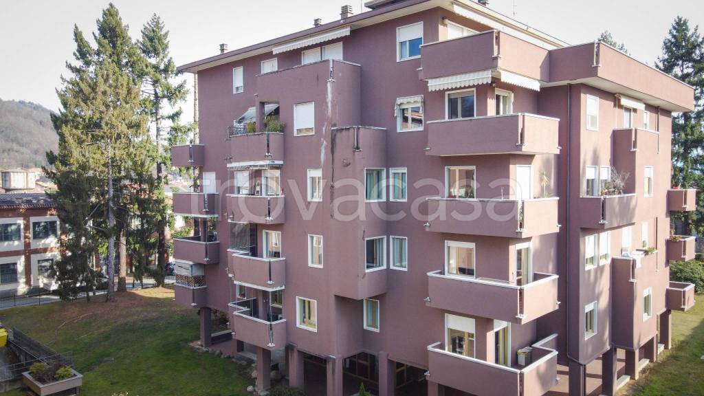 appartamento in vendita a Biella in zona Chiavazza