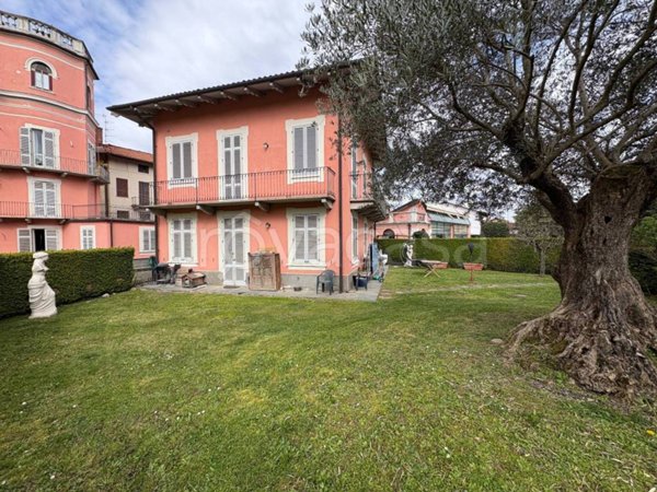 casa indipendente in vendita a Biella in zona Chiavazza