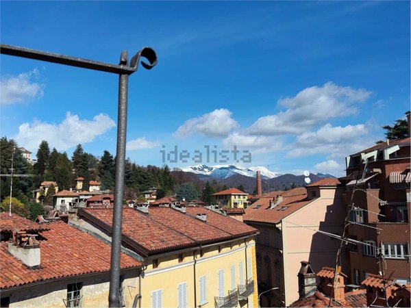 appartamento in vendita a Biella in zona Piazzo