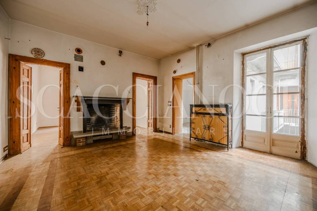 appartamento in vendita a Biella in zona Centro Città