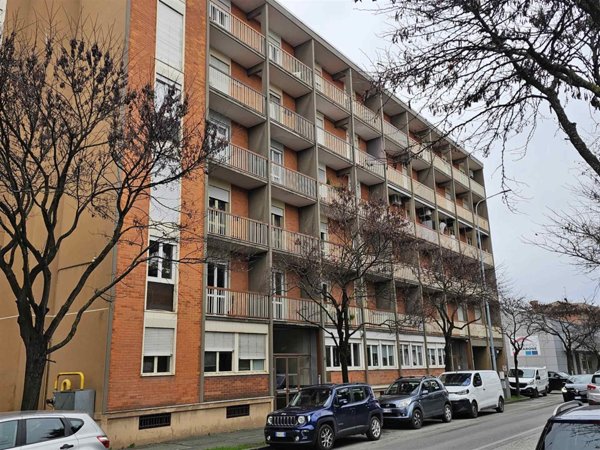 appartamento in vendita a Biella in zona Centro Città