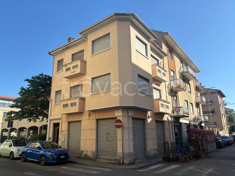 appartamento in vendita a Biella in zona Via Trieste