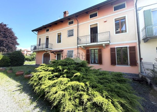 casa indipendente in vendita a Biella