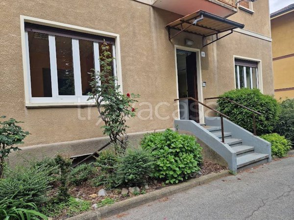 negozio in vendita a Biella in zona Corso Europa