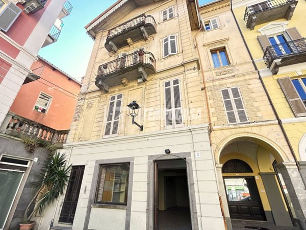 appartamento in vendita a Biella in zona Centro Città