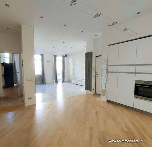 appartamento in vendita a Biella in zona Centro Città