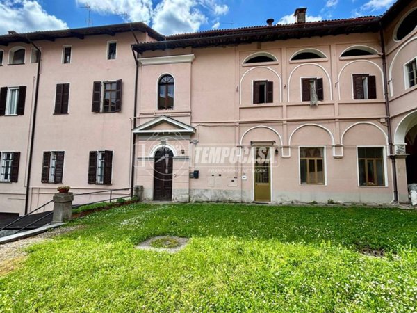 appartamento in vendita a Biella in zona Centro Città