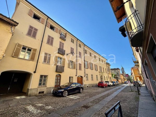 appartamento in vendita a Biella in zona Piazzo