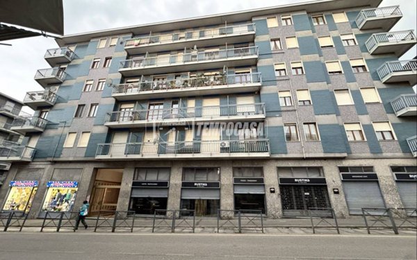 appartamento in vendita a Biella in zona Centro Città