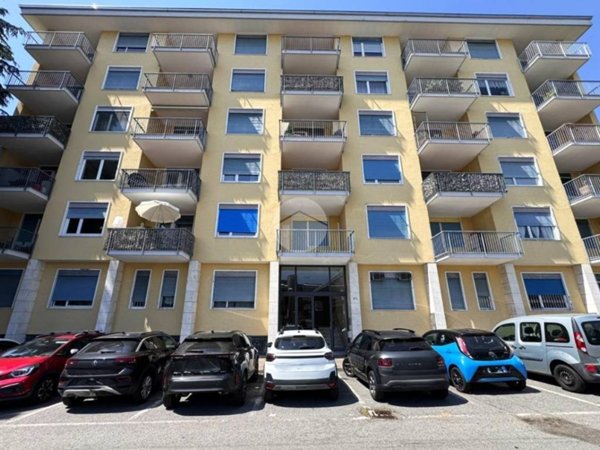 appartamento in vendita a Biella in zona Centro Città