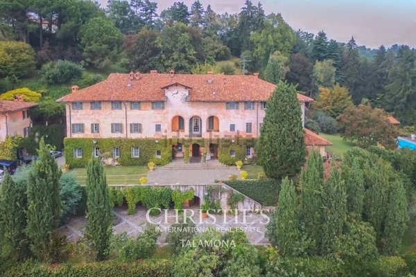 casa indipendente in vendita a Biella