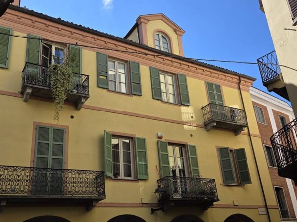 appartamento in vendita a Biella in zona Centro Città