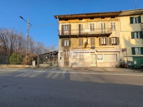 appartamento in vendita a Biella in zona Centro Città