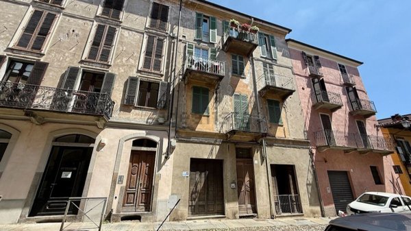 negozio in vendita a Biella in zona Piazzo