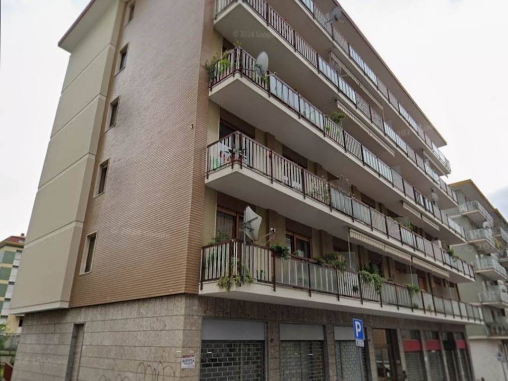 appartamento in vendita a Biella in zona Centro Città
