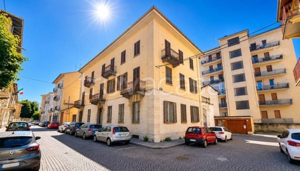 appartamento in vendita a Biella in zona Centro Città