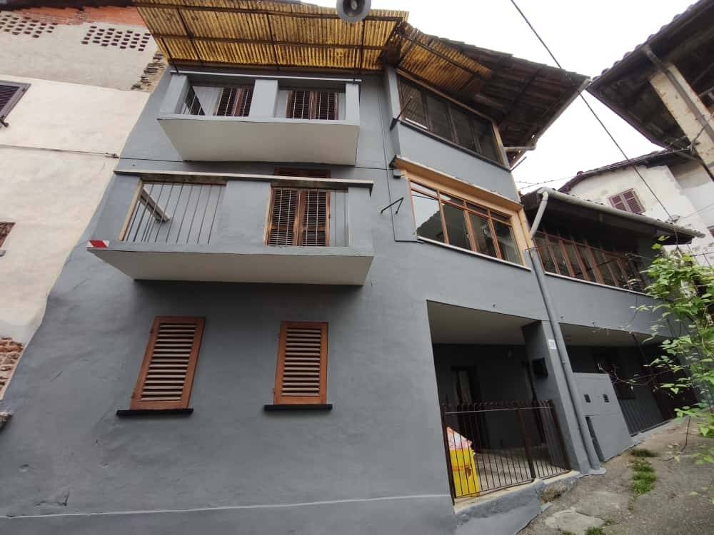 appartamento in vendita a Biella in zona Favaro