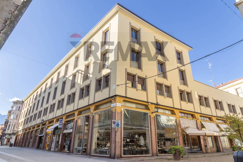 appartamento in vendita a Biella in zona Centro Città